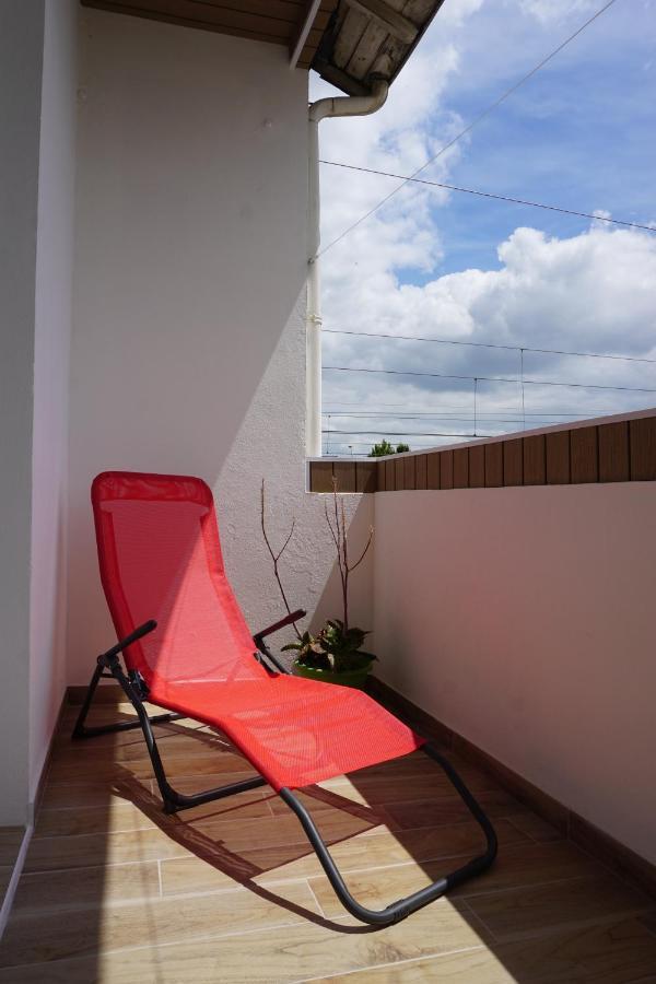 Appart Chic & Moderne Avec Balcon Ла Рош-сюр-Йон Екстериор снимка